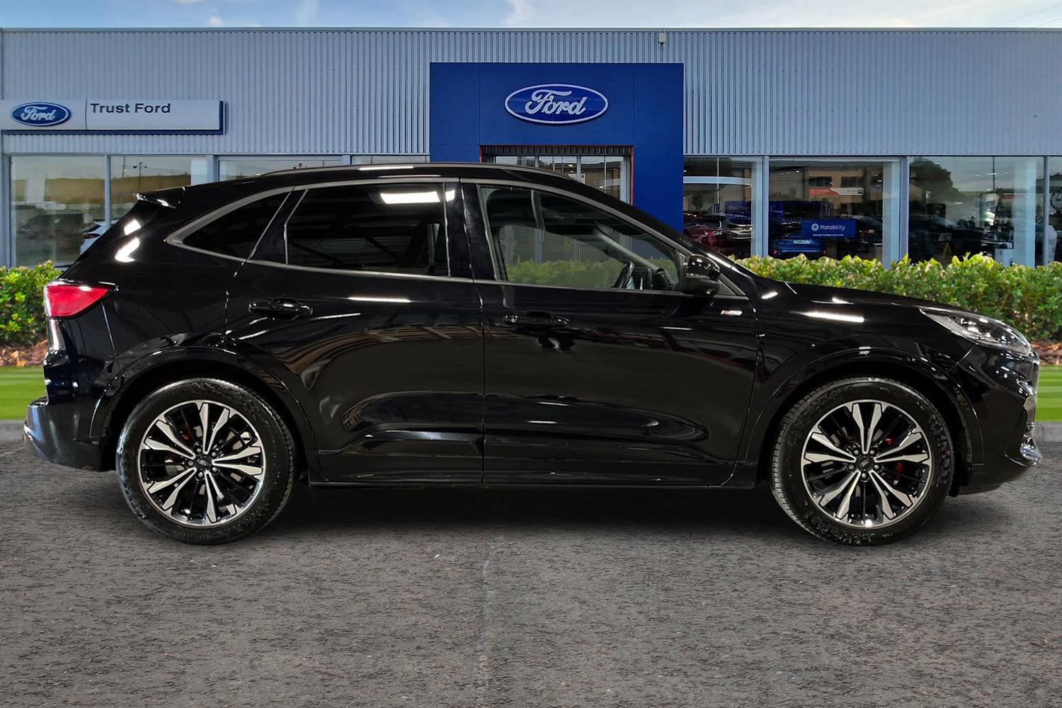 Ford KUGA Photo 2