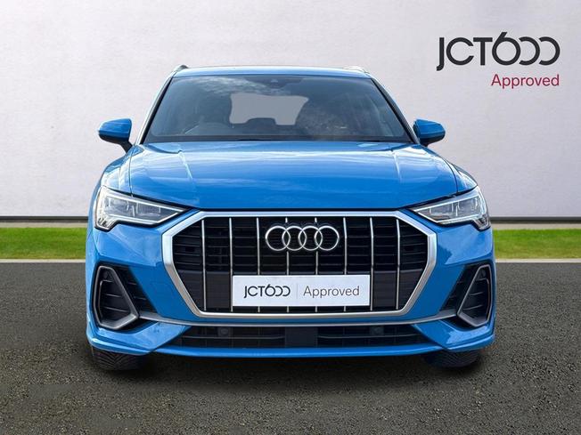 AUDI Q3 Photo 8