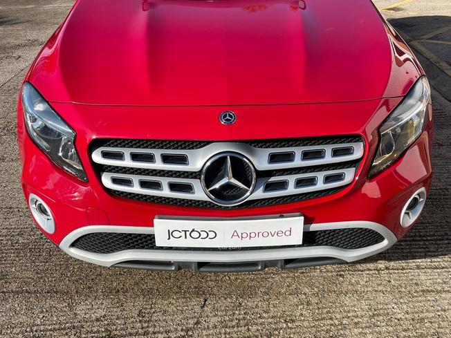 MERCEDES-BENZ GLA Photo 21