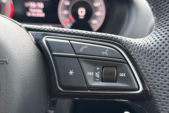 AUDI Q2 Photo 17