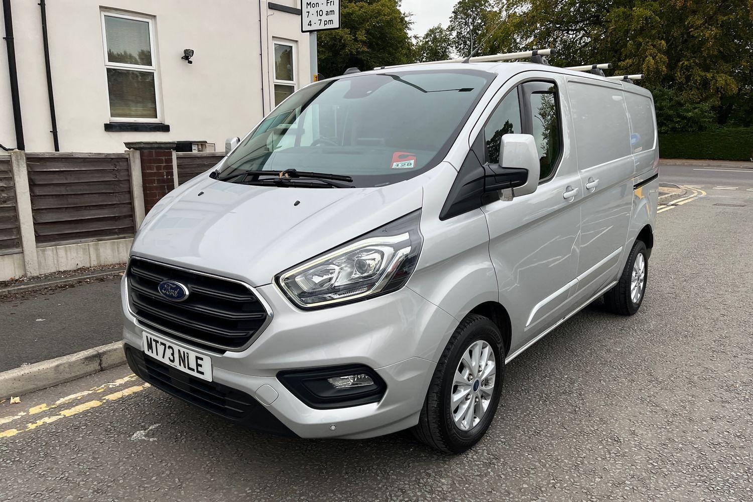 Ford TRANSIT CUSTOM Photo 24