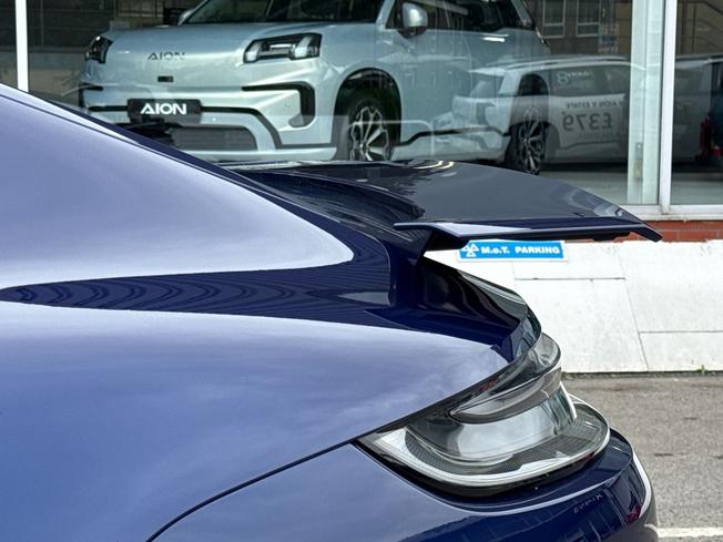 PORSCHE Panamera Photo 36