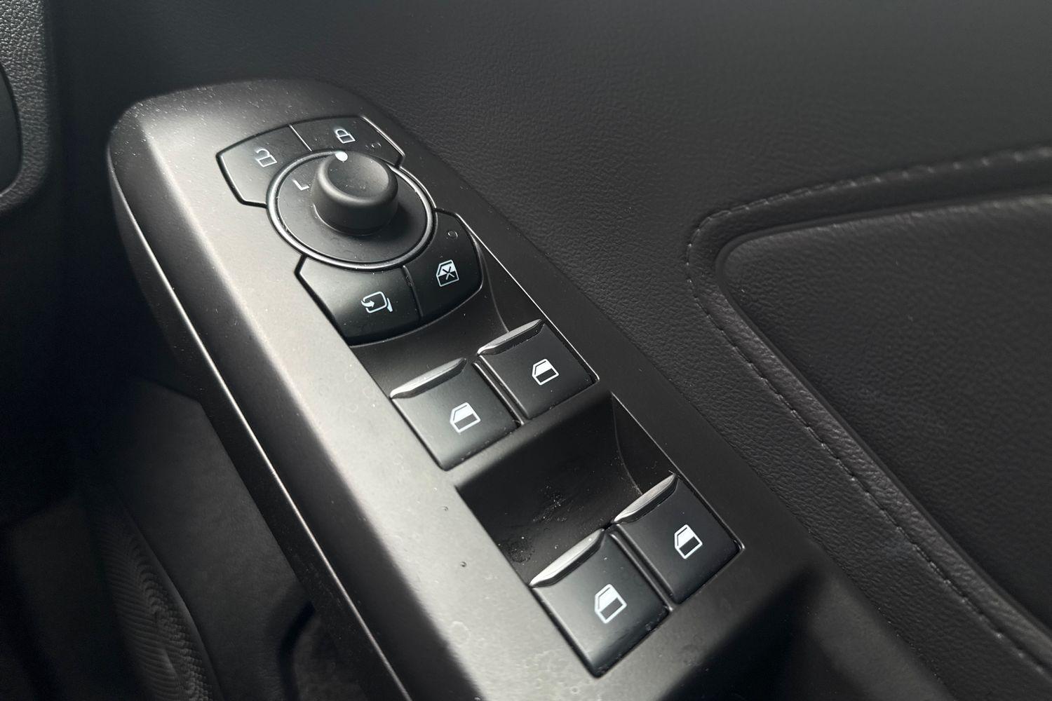 Ford Focus Photo 15