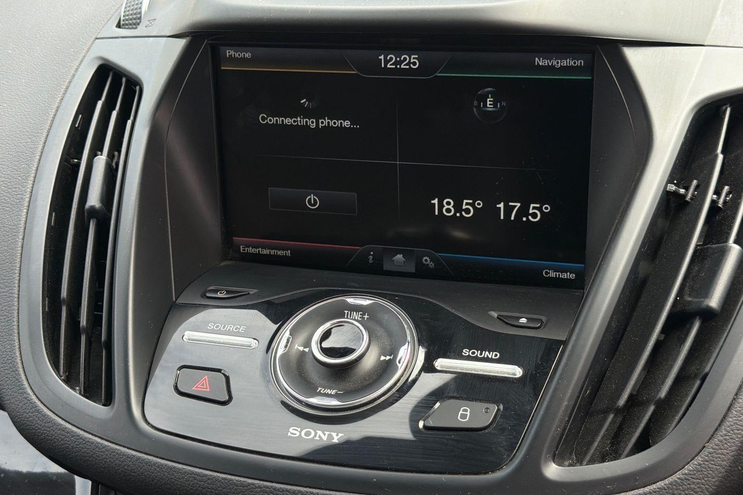 Ford KUGA Photo 32