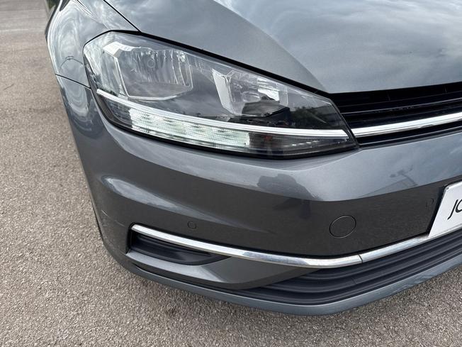 Volkswagen Golf Photo 29