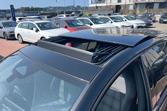 Volkswagen Golf Photo autoimg-a269a93f9fcbc8537ce3a096ee120c6cf31597ff.jpg