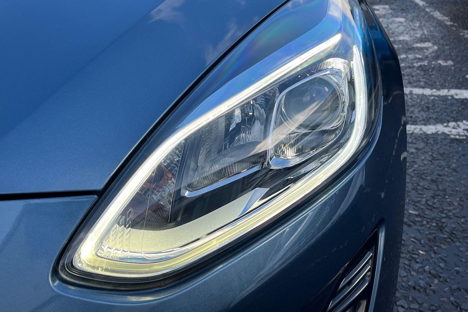 Ford FIESTA Photo 23
