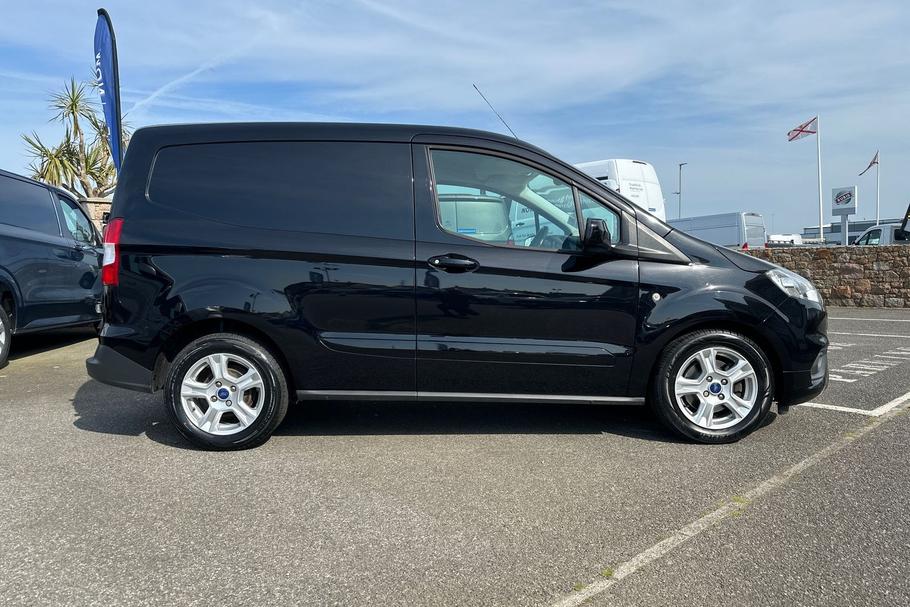 Used Ford Ford Transit Courier Petrol 1.0 EcoBoost Limited Van [6 Speed] 8