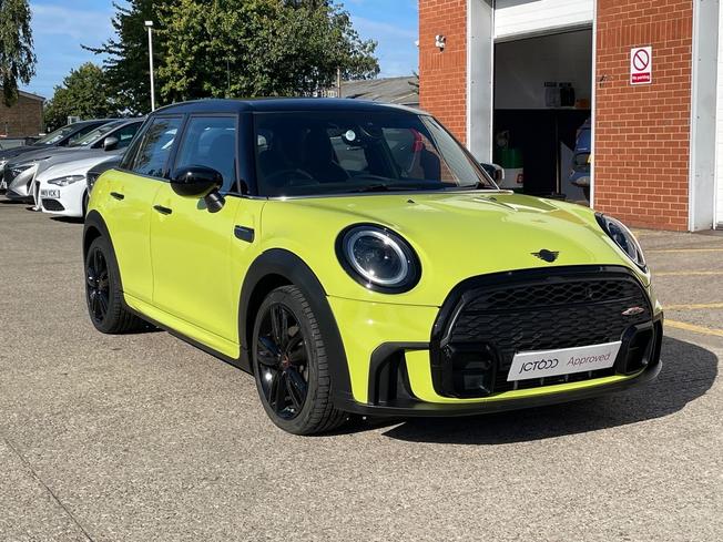 MINI Hatch Photo 23