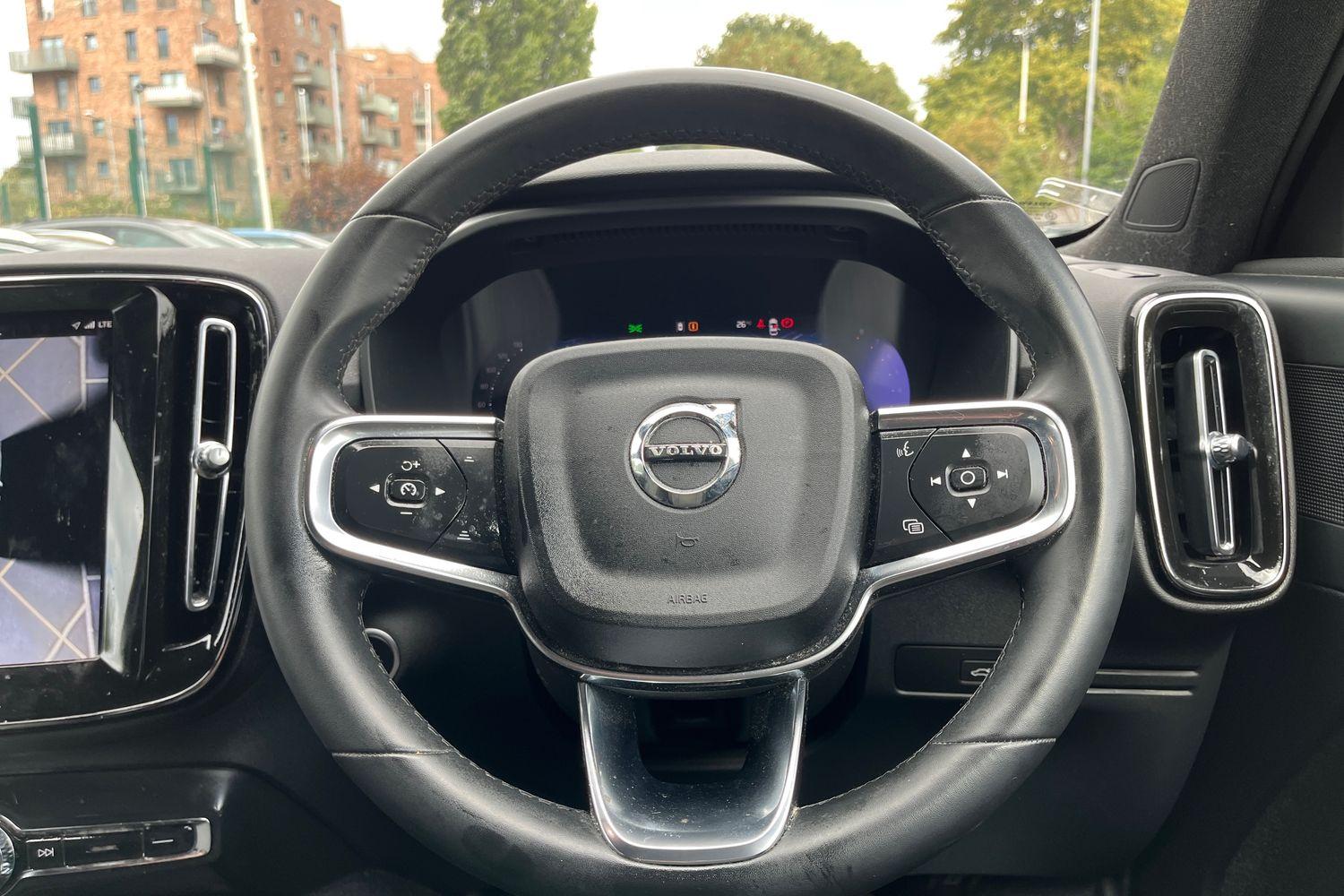 Volvo XC40 Photo 11