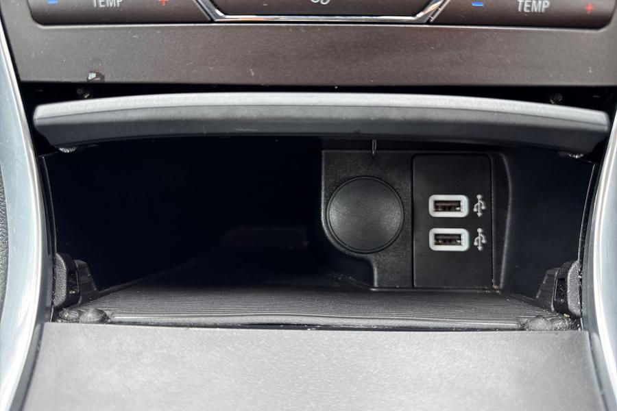 Ford S-MAX Photo autoimg-a271b72c6fa4b2e988b79c8dd7cc5262d2841f20.jpg