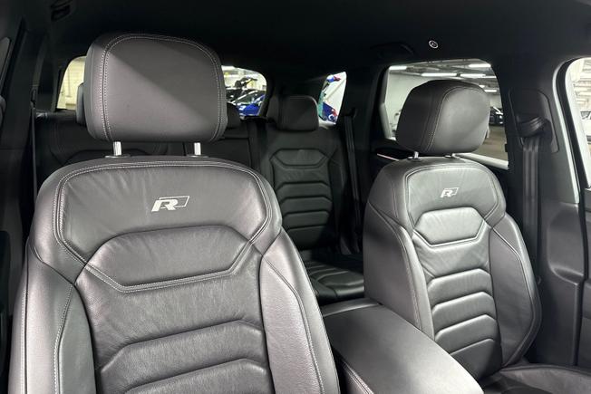 VOLKSWAGEN Touareg Photo 31