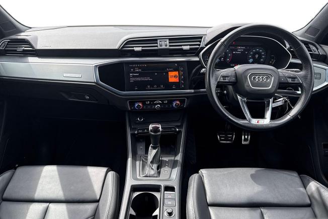 Audi Q3 Photo 10