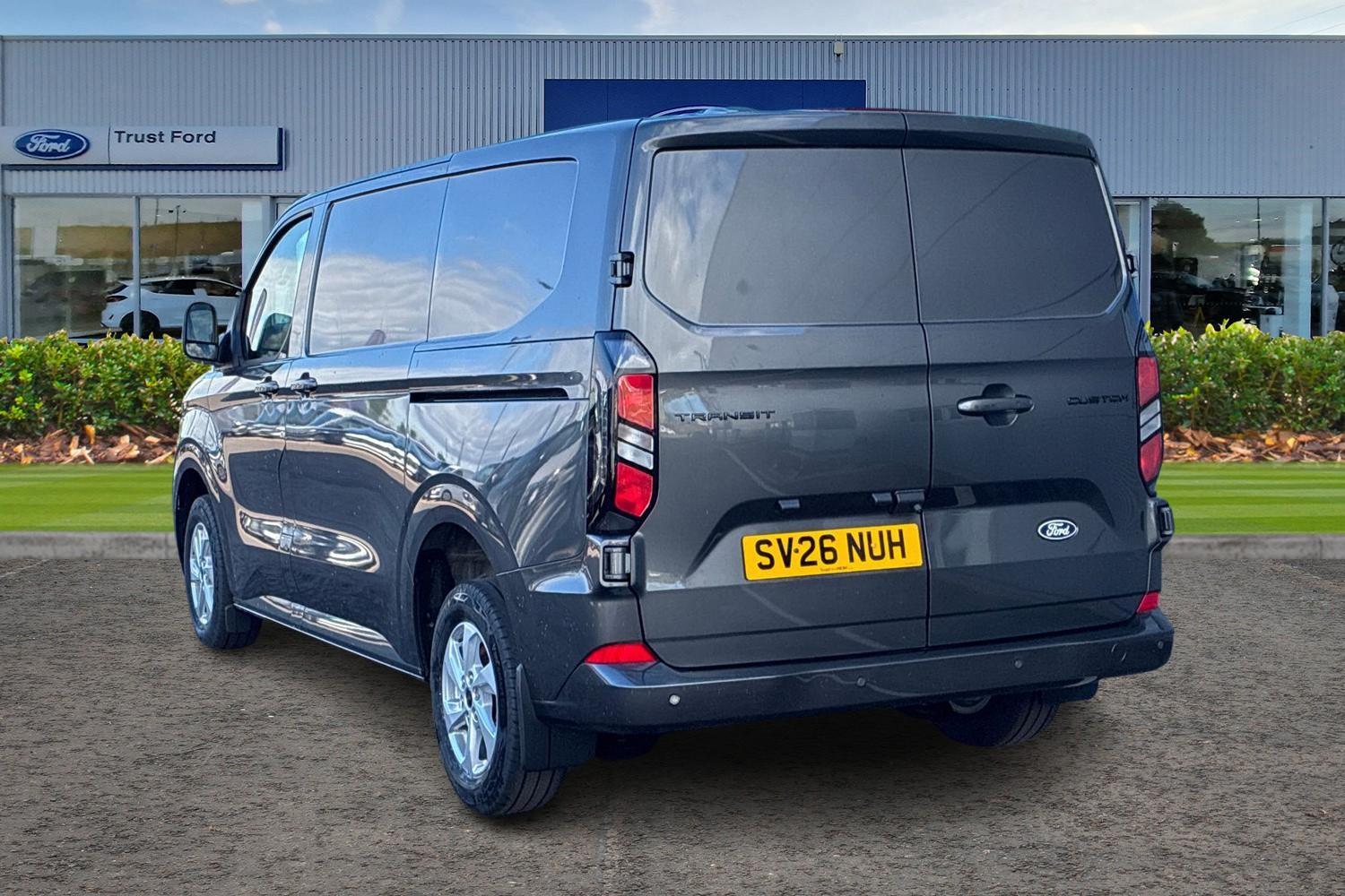 Ford TRANSIT CUSTOM Photo 1