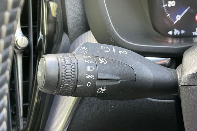 VOLVO XC60 Photo 23