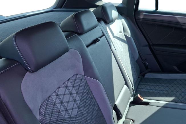 VOLKSWAGEN Tiguan Photo 9