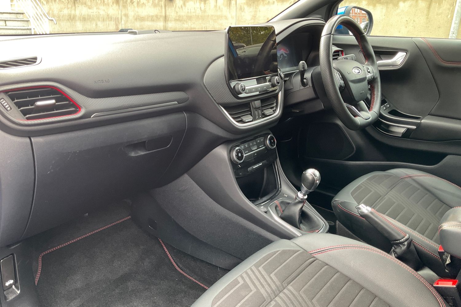 Ford PUMA Photo 17