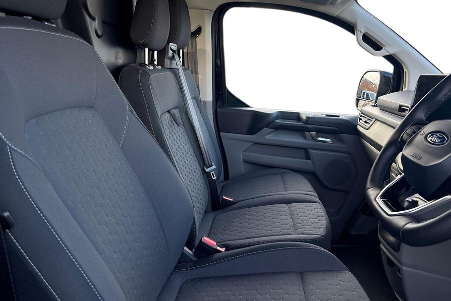 Used Ford TRANSIT CUSTOM WO25UJA 11