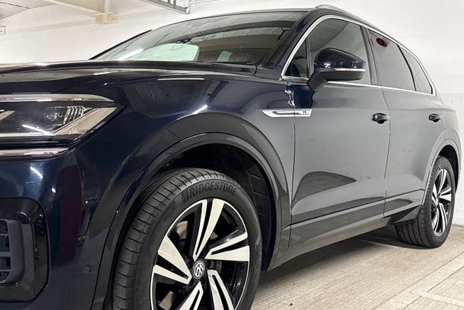 VOLKSWAGEN Touareg Photo 40