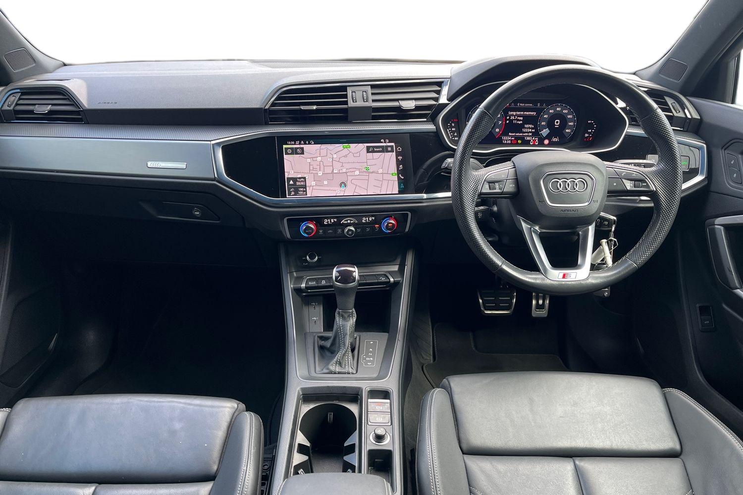Audi Q3 Photo 9