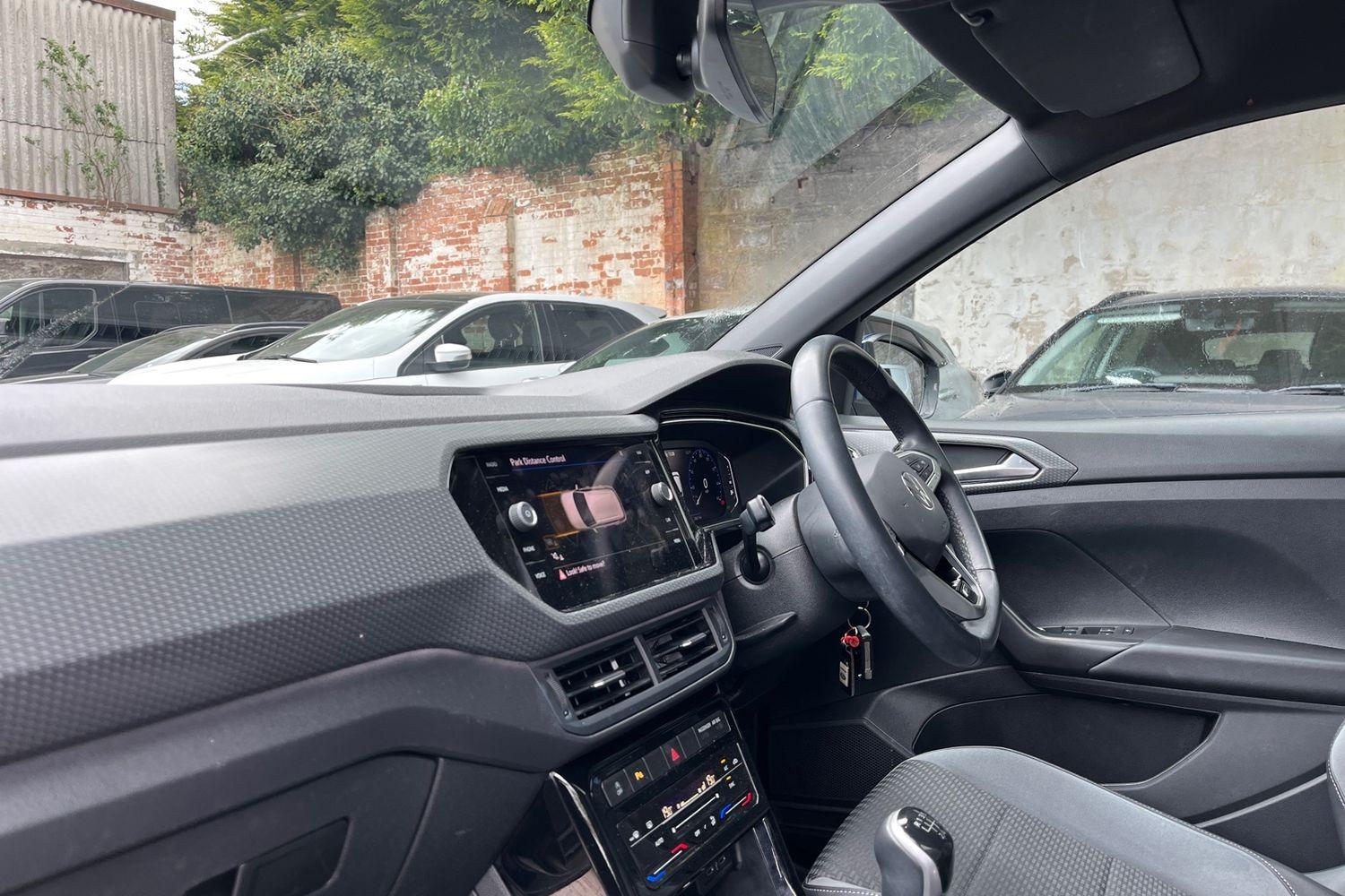 Volkswagen T-CROSS Photo 17