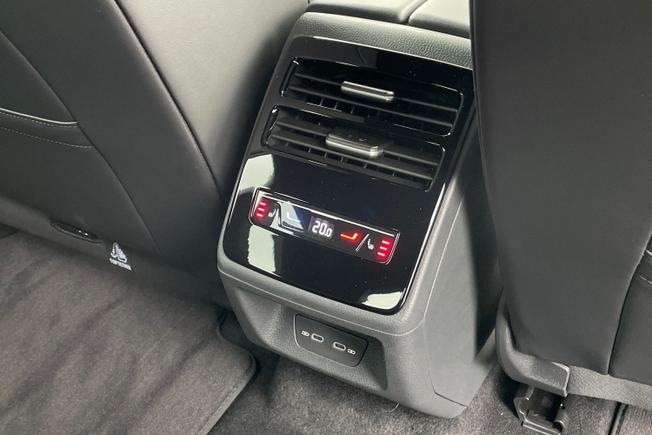 VOLKSWAGEN Id.7 Photo 29