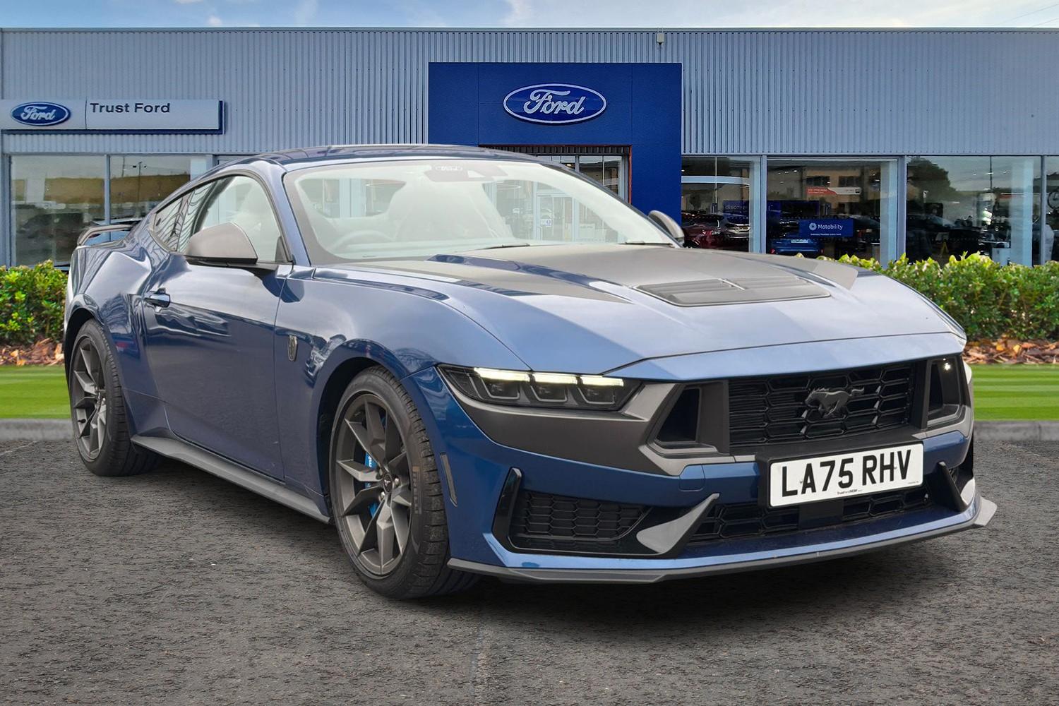 Ford MUSTANG Photo 0