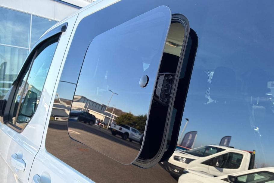 Used FORD TRANSIT CUSTOM A20DCU 40