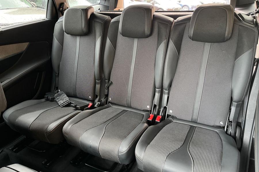 Peugeot 5008 Photo autoimg-a29bdf7f2dd830ee864df5009e9f587e500ce189.jpg