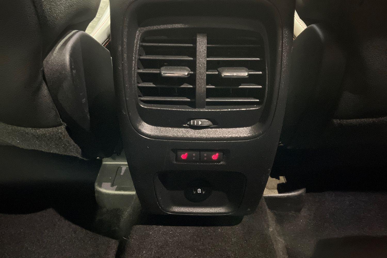 Ford KUGA Photo 23