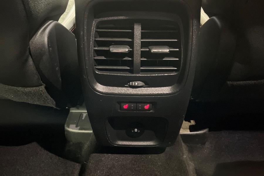 Ford KUGA Photo autoimg-a29eadbdd6ad3e3fcb3cf2e0bc126d3fcf0cad01.jpg