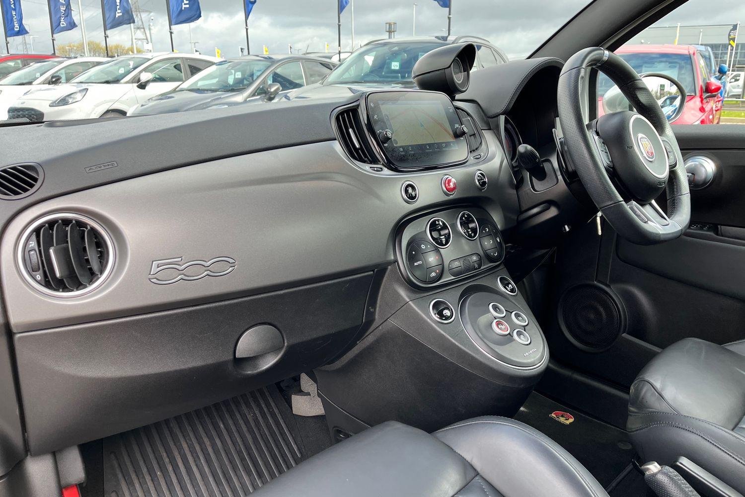 Abarth 595 Photo 17
