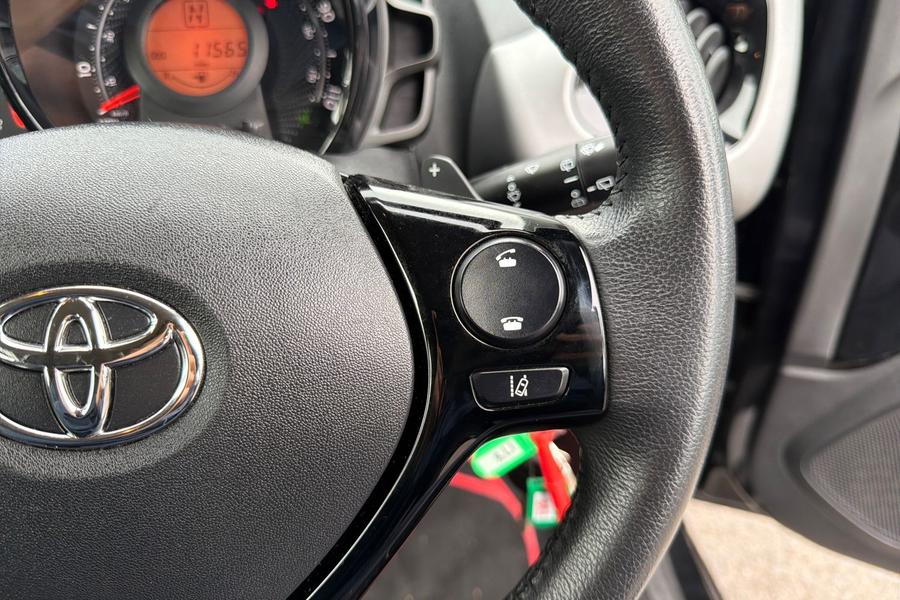 Toyota AYGO Photo autoimg-a2a263034e2bf051371023219dd3c1b9b4a802d1.jpg