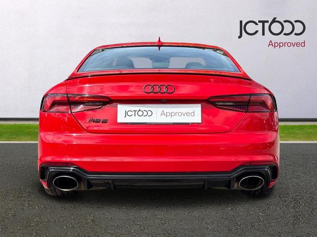 AUDI RS5 Photo 7
