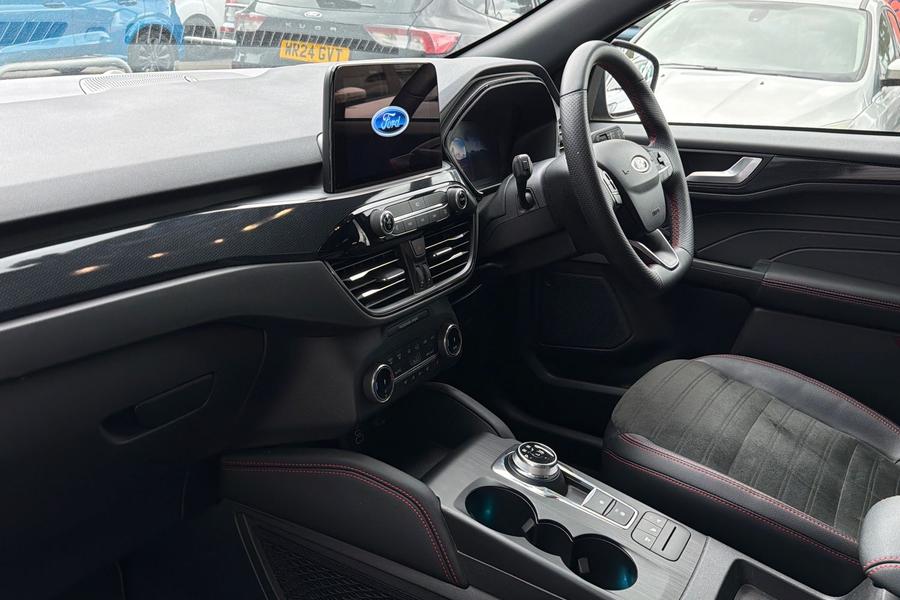 Ford KUGA Photo autoimg-a2a48925630b297266505a5a2c56baf532ecfde5.jpg