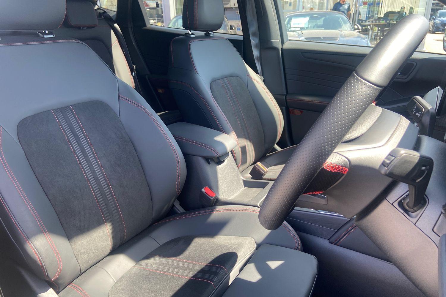 Ford Kuga Photo 16