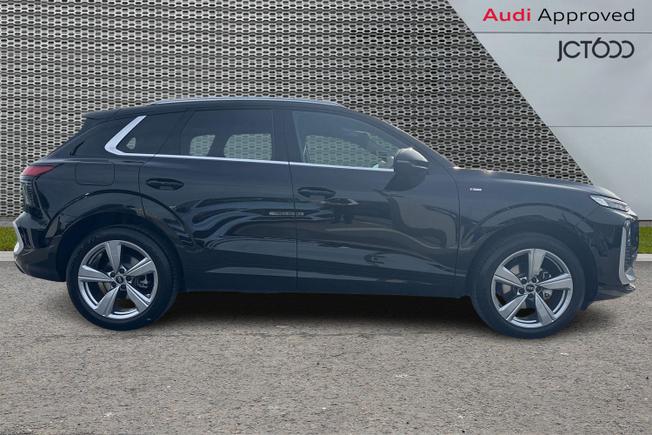 Audi Q3 Photo 4