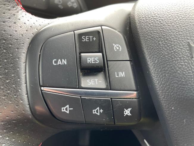 FORD Fiesta Photo 16
