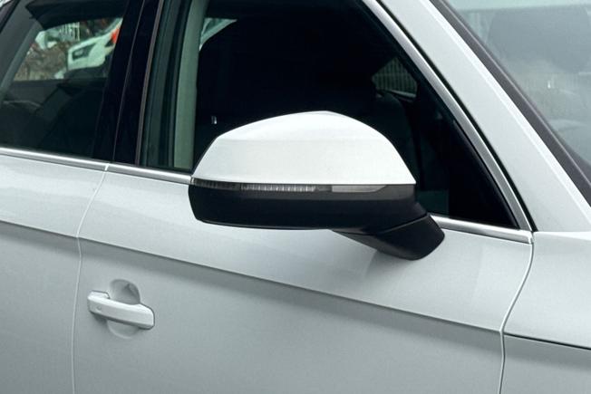 AUDI Q5 Photo 20