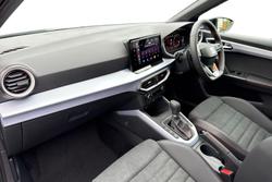 SEAT Arona Photo 2