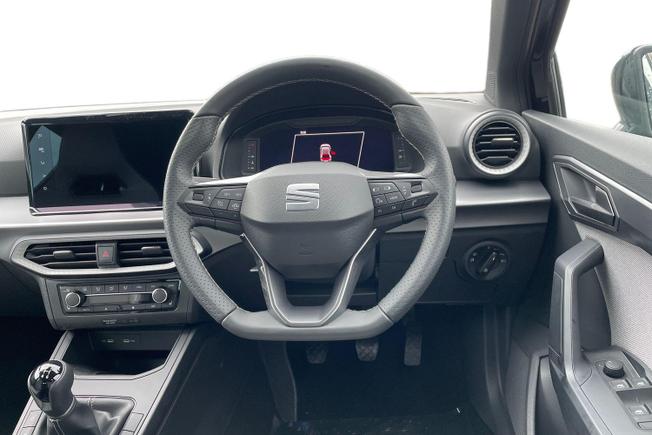 SEAT Ibiza Photo 11