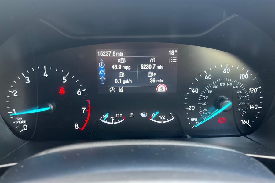 Ford FOCUS Photo autoimg-a2b1c5dc4804430101a4e72c4bdbc12c892949e9.jpg