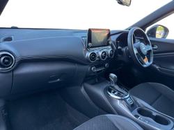 NISSAN Juke Photo 2