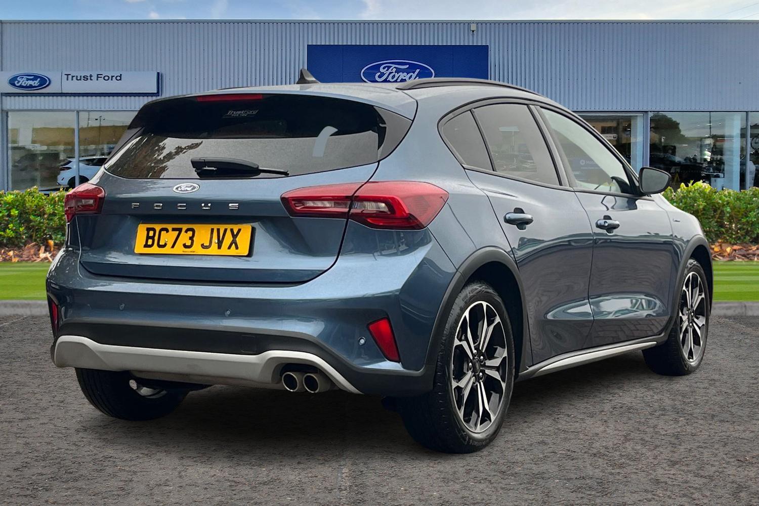Ford Focus Photo 3