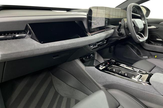 AUDI  A6 Photo 2