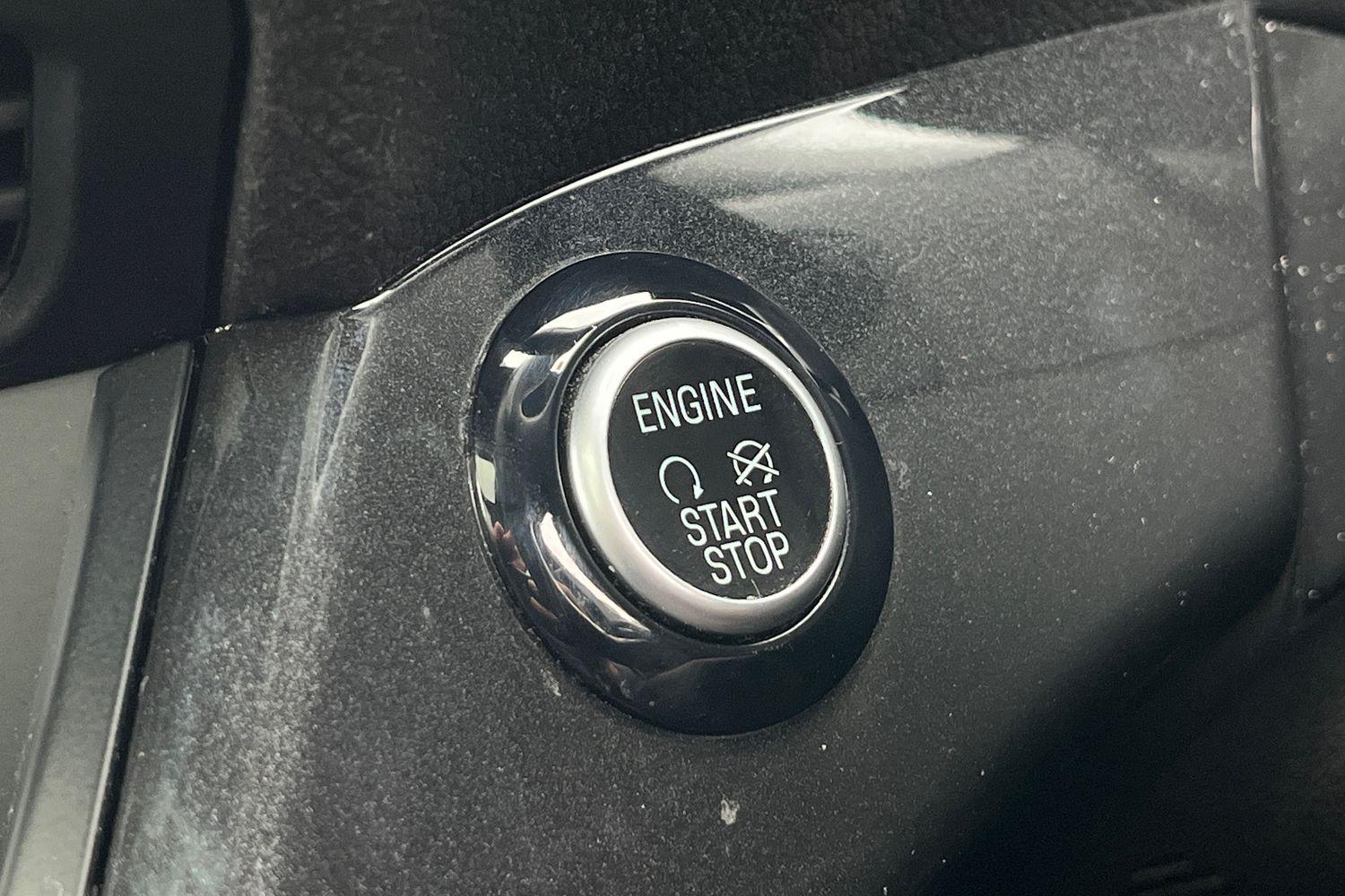 Ford KUGA Photo 38
