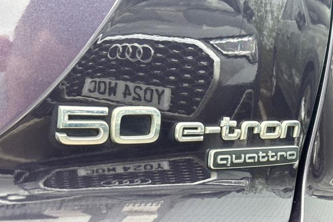 AUDI Q4 E-Tron Photo 26