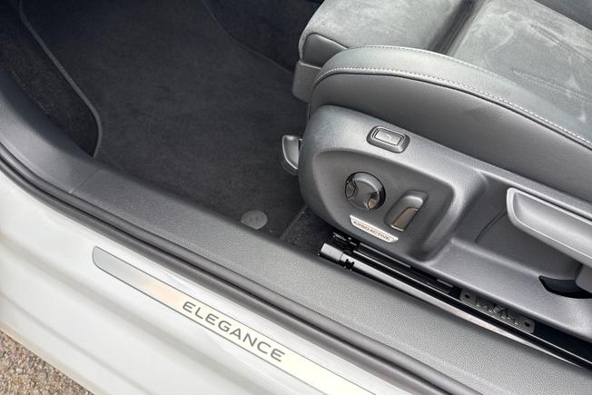 VOLKSWAGEN Passat Photo 49