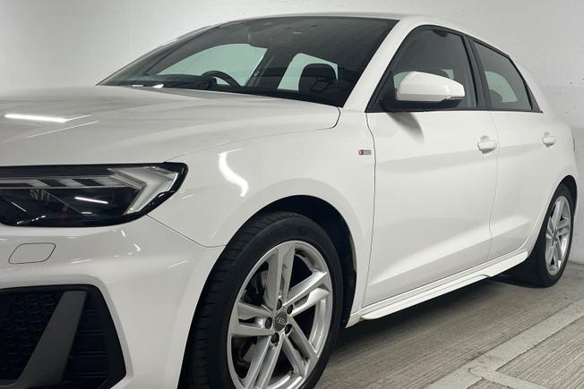 AUDI A1 Photo 40