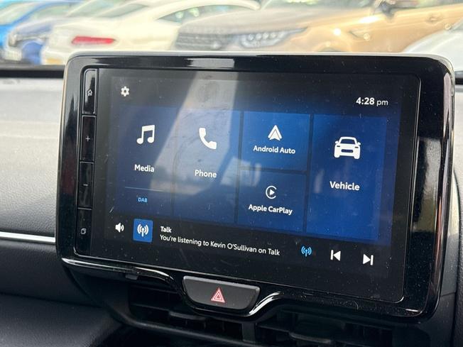 TOYOTA Yaris Cross Photo 14